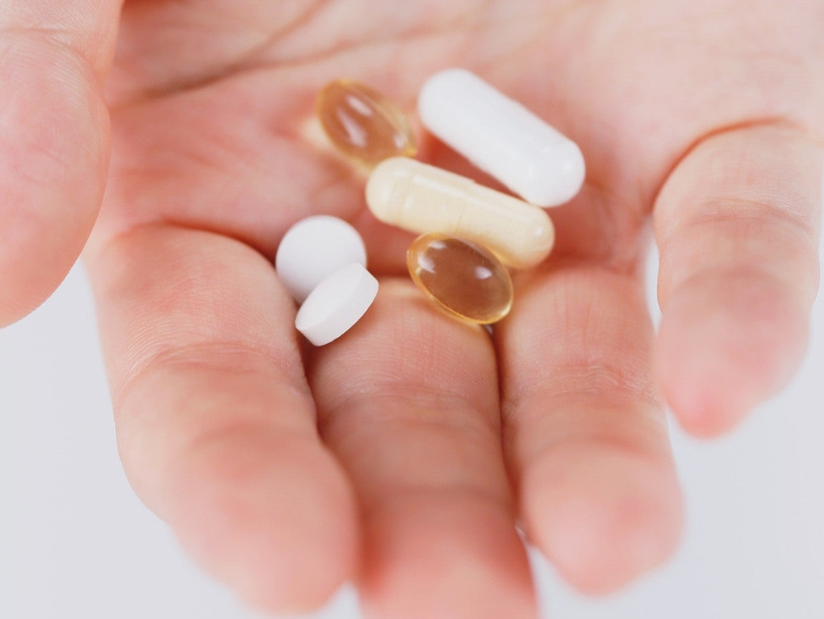 Capsules vs Tablets: Differences and How Powders Compare